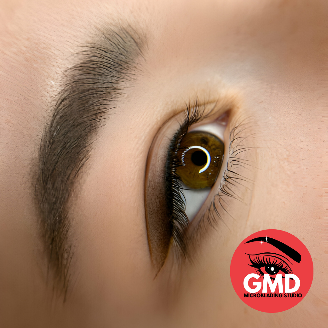 Esta imagen muestra como se vé una micropigmentación efecto polvo como resultado final.
Este de Micropigmentacion se realizó en Puerto Vallarta.