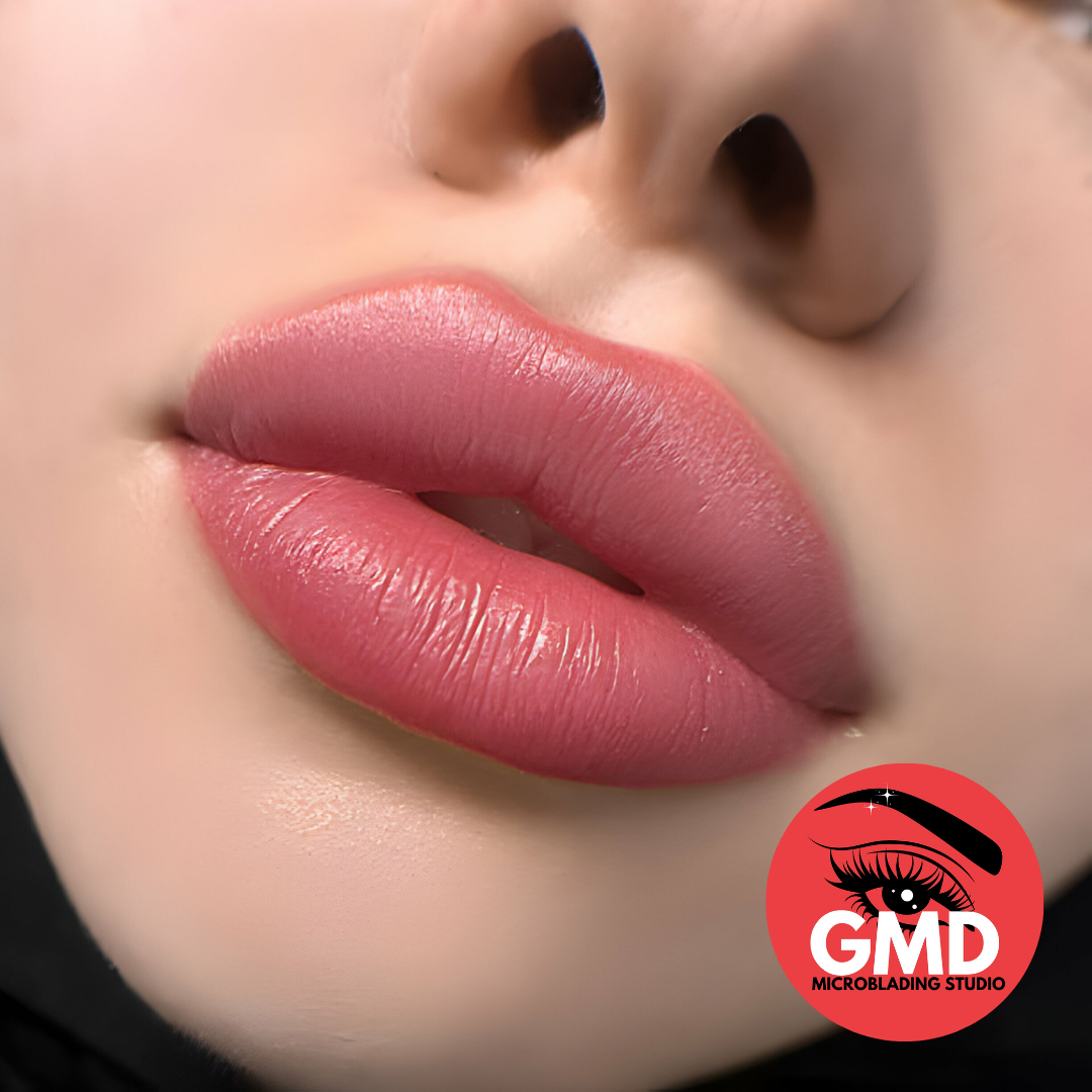 Este es el resultado final de una micropigmentación de labios permanente en Puerto Vallarta.
Es solo una muestra de un color, pueden haber muchos otros colores.